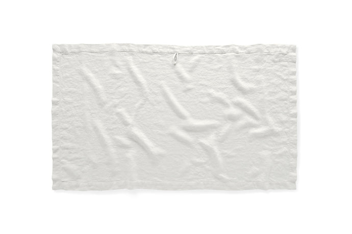 10 Easy Pieces: White Linen Bath Towels