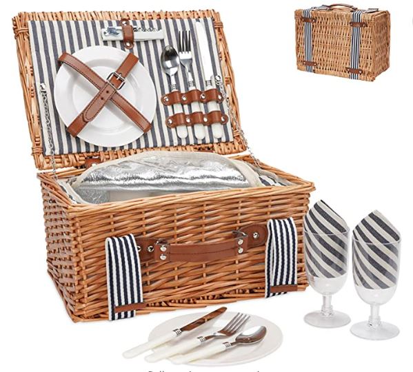 Ramp Up the Romance with a Lovely Picnic Date